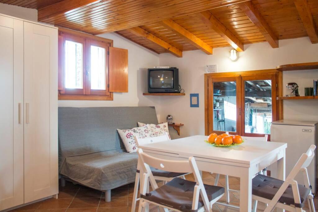 Como Lakeside Cottage - Lakefront Private Garden With Private Access To The Lake Onno Buitenkant foto