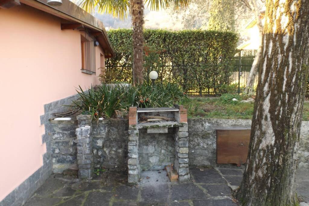 Como Lakeside Cottage - Lakefront Private Garden With Private Access To The Lake Onno Buitenkant foto